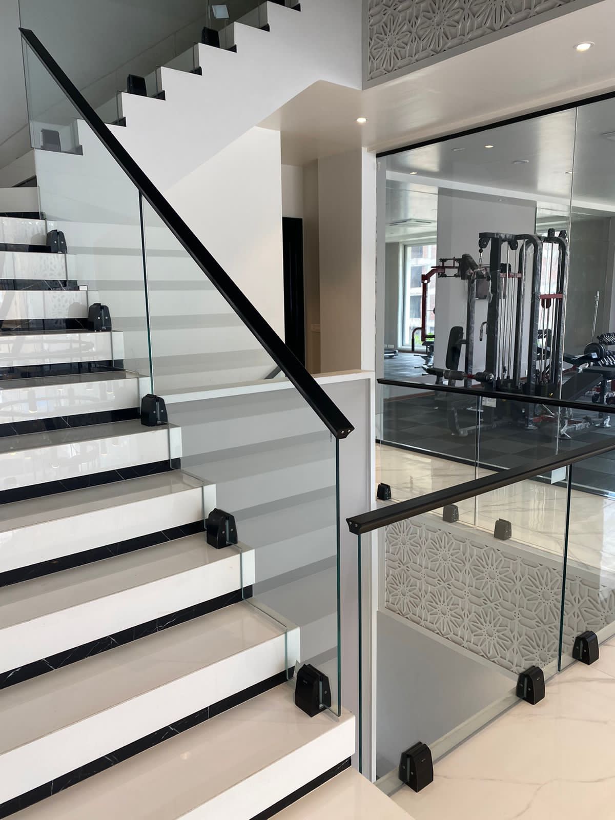 Aluminium Railing - Architectural Glass Solutions by Vistta Glass